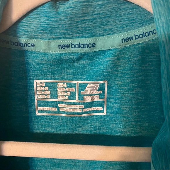 New Balance Half-zip Running Jacket - Picture 4 of 6